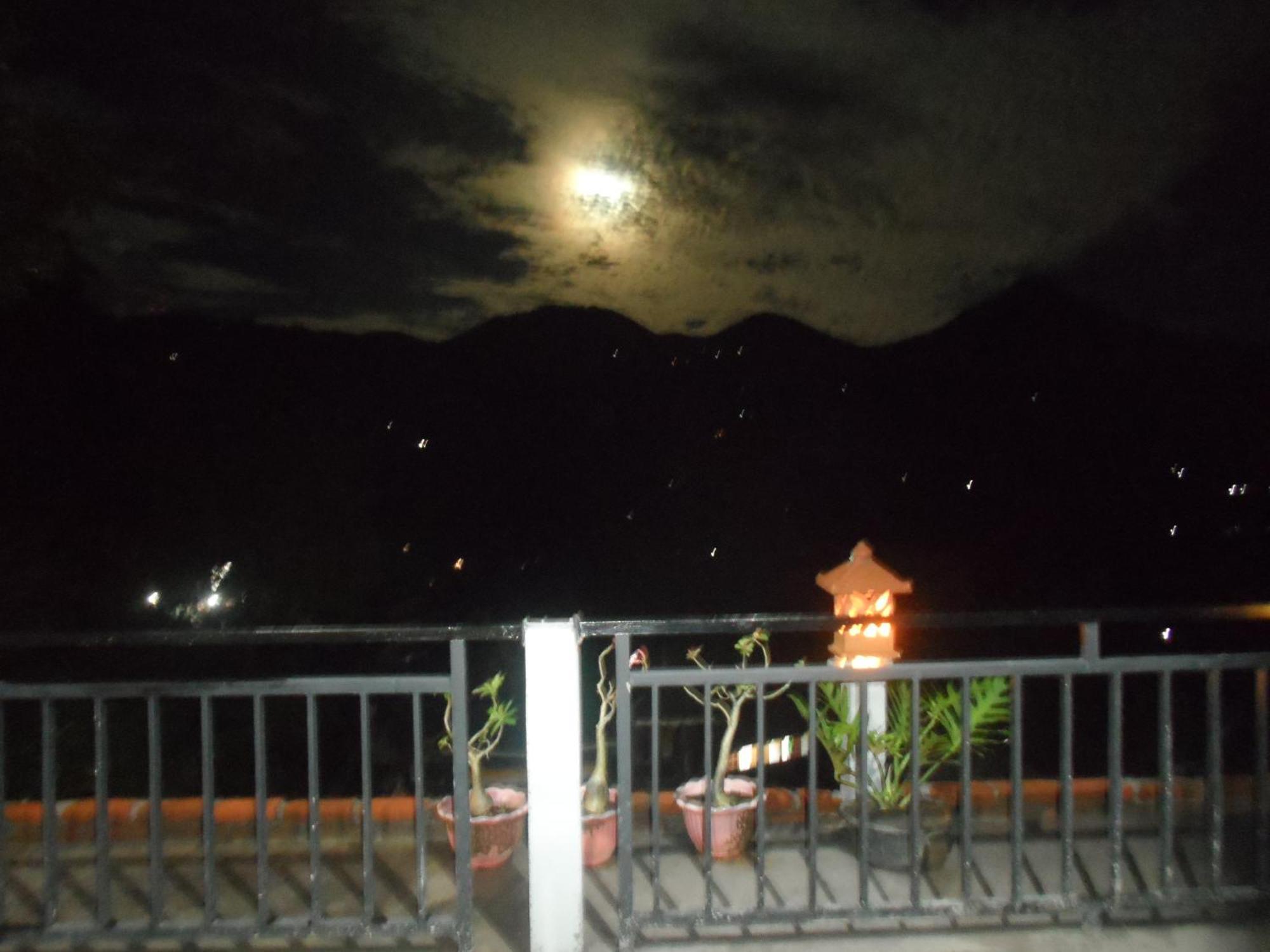 One Homestay And Warung Munduk Екстериор снимка